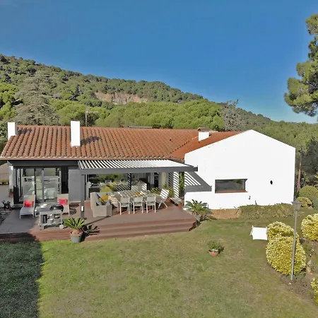 Premium Habitat La Plana Feriehus Argentona
